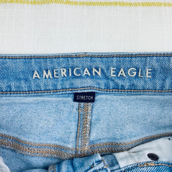 American Eagle High Rise Ripped Mom Straight Jean in indigo medium wash - Picture 3 of 8